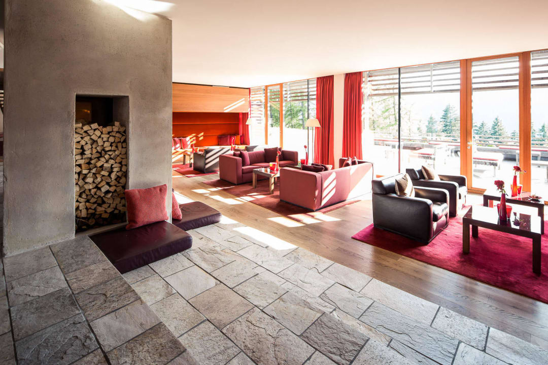 Piazza Vigilius Mountain Resort