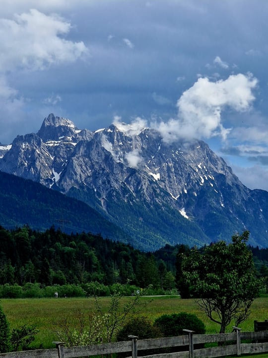 Ausblick Ferienwohnungen Alpenblick Tilly