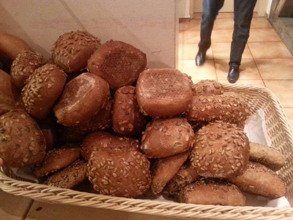 Teil vom Frühstücksbuffet   Altstadthotel Arte