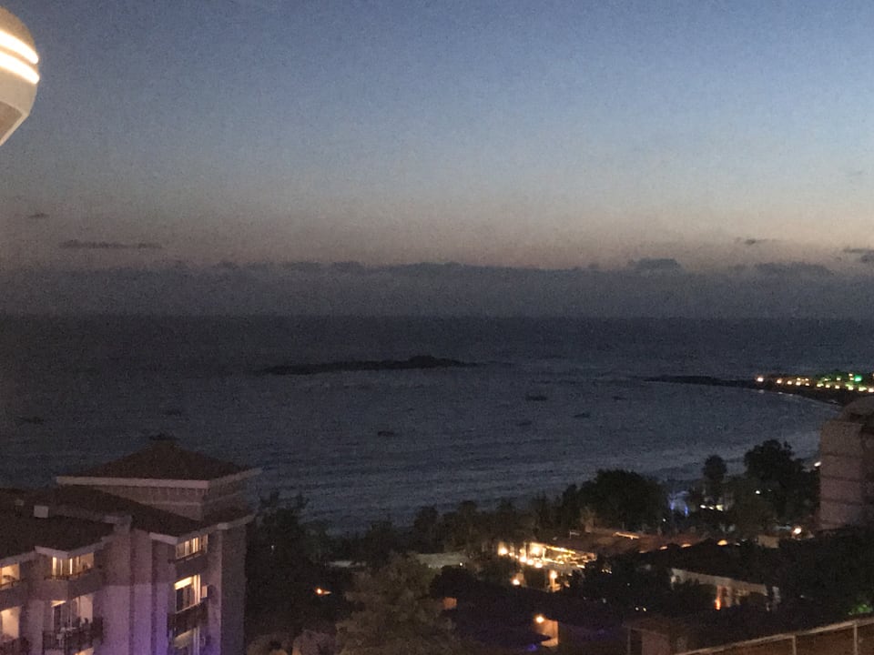 Ausblick Laguna Beach Alya Resort & Spa Hotel