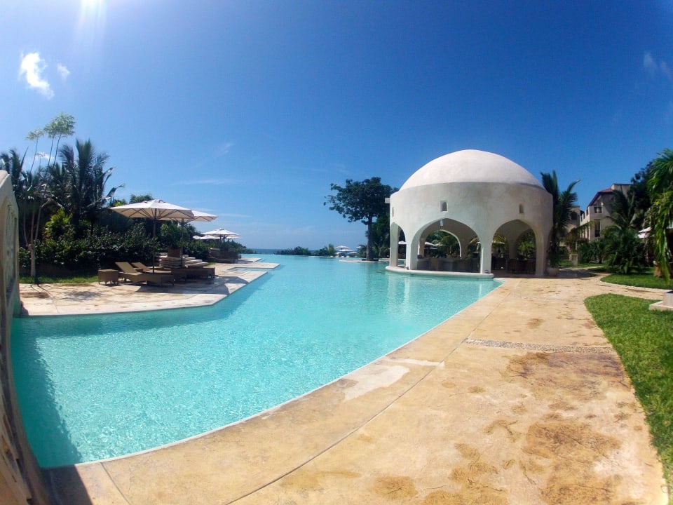 Pool Swahili Beach Resort
