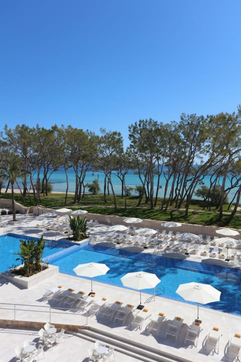 Pool Iberostar Waves Playa de Muro