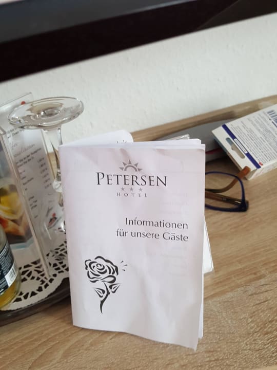 Infoblättchen Hotel Petersen