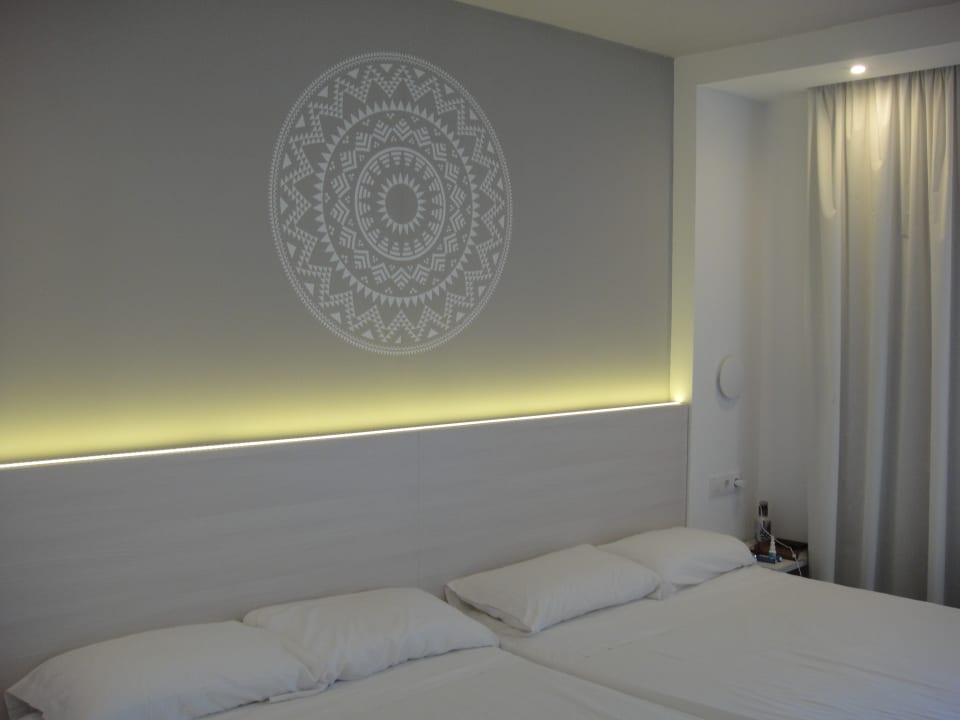 Zimmer Hotel Oasis Park Splash