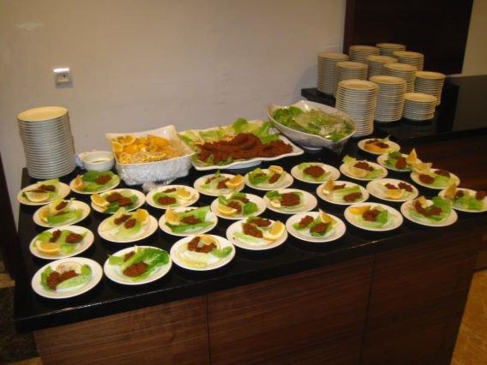 Büffetteller Diamond Hill Resort Hotel