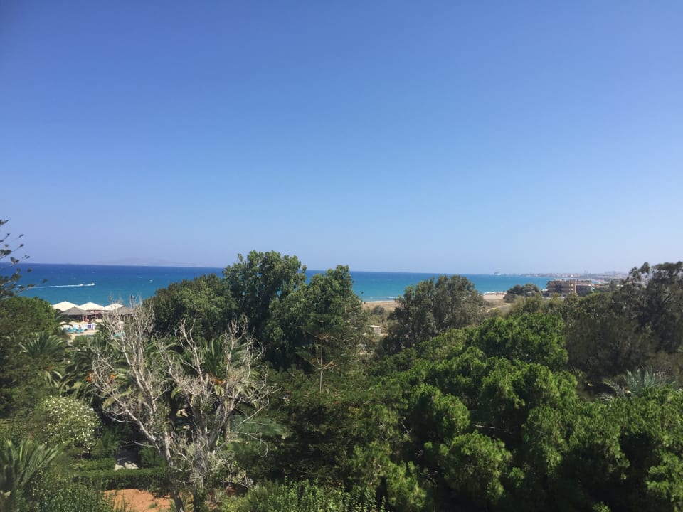 Ausblick Apollonia Beach Resort & Spa