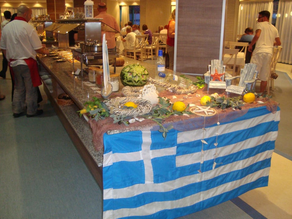 Griechischer Abend im Hauptrestaurant Hotel Sineva Beach