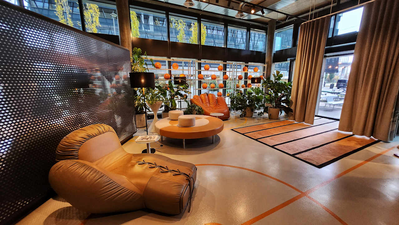 Lobby 25hours Hotel Zürich West