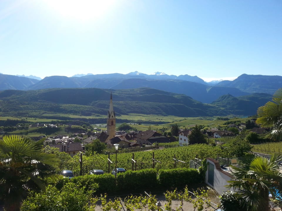 Blick auf Kaltern Pension Christl
