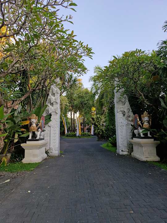 Gartenanlage Puri Santrian