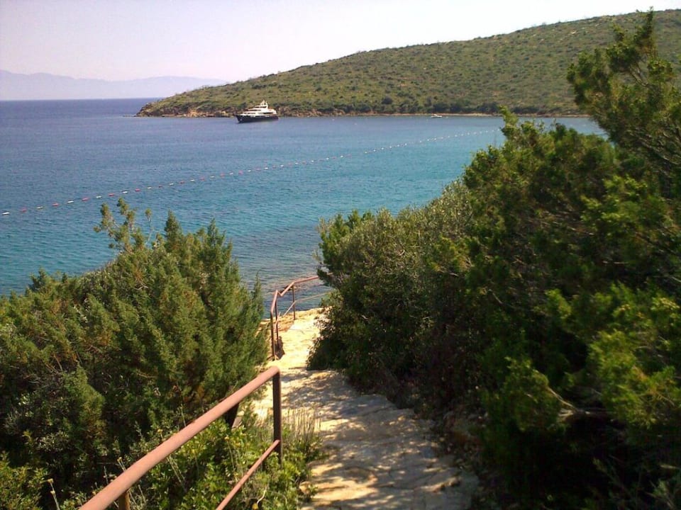 10-minütiger Fussweg vom Hotel zum Strand Kempinski Hotel Barbaros Bay Bodrum