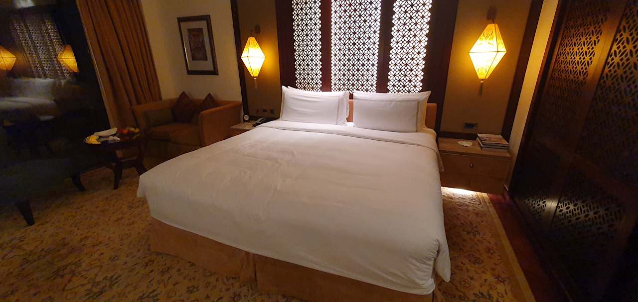 Zimmer Shangri-La Al Husn Resort & Spa