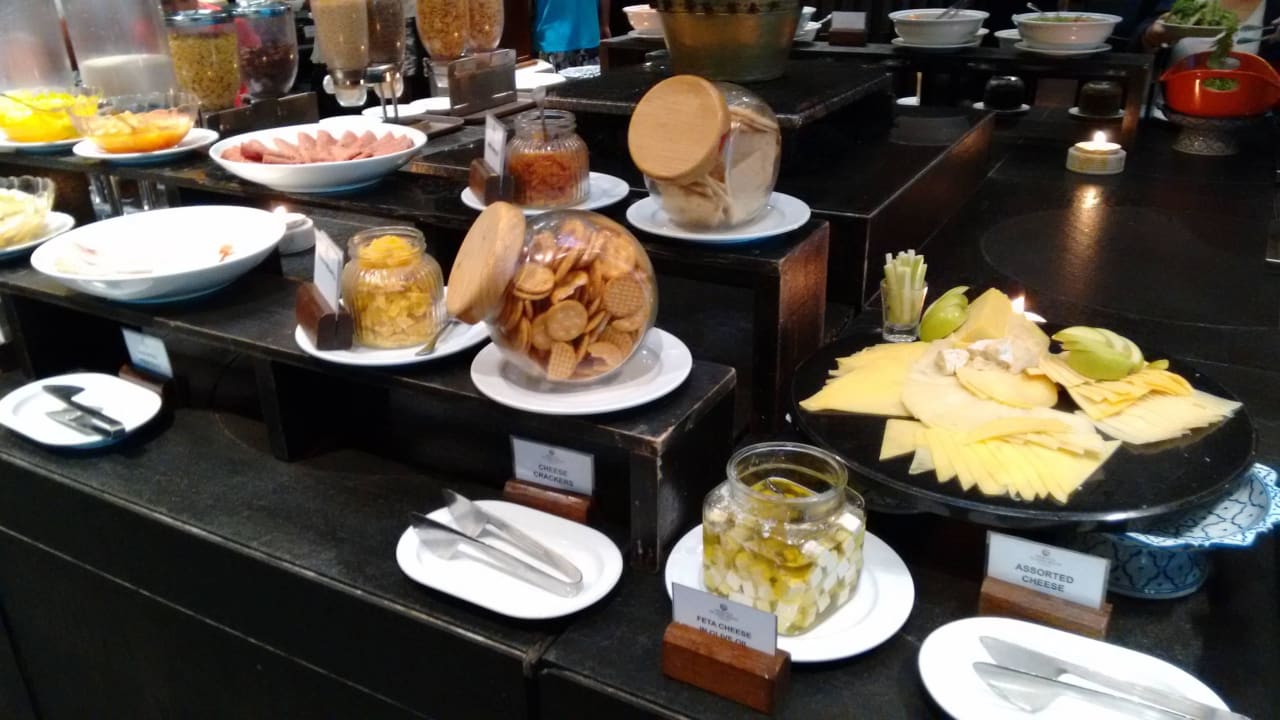 Frühstück Pelangi Beach Resort & Spa