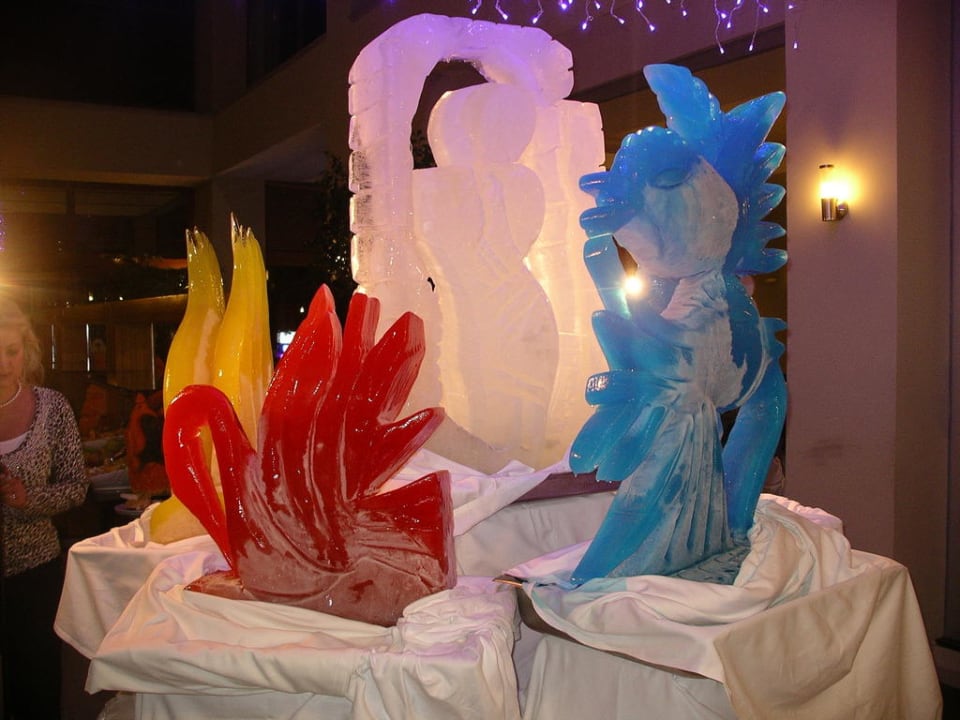 Eisfiguren vom Nachspeisenbuffet Voyage Sorgun