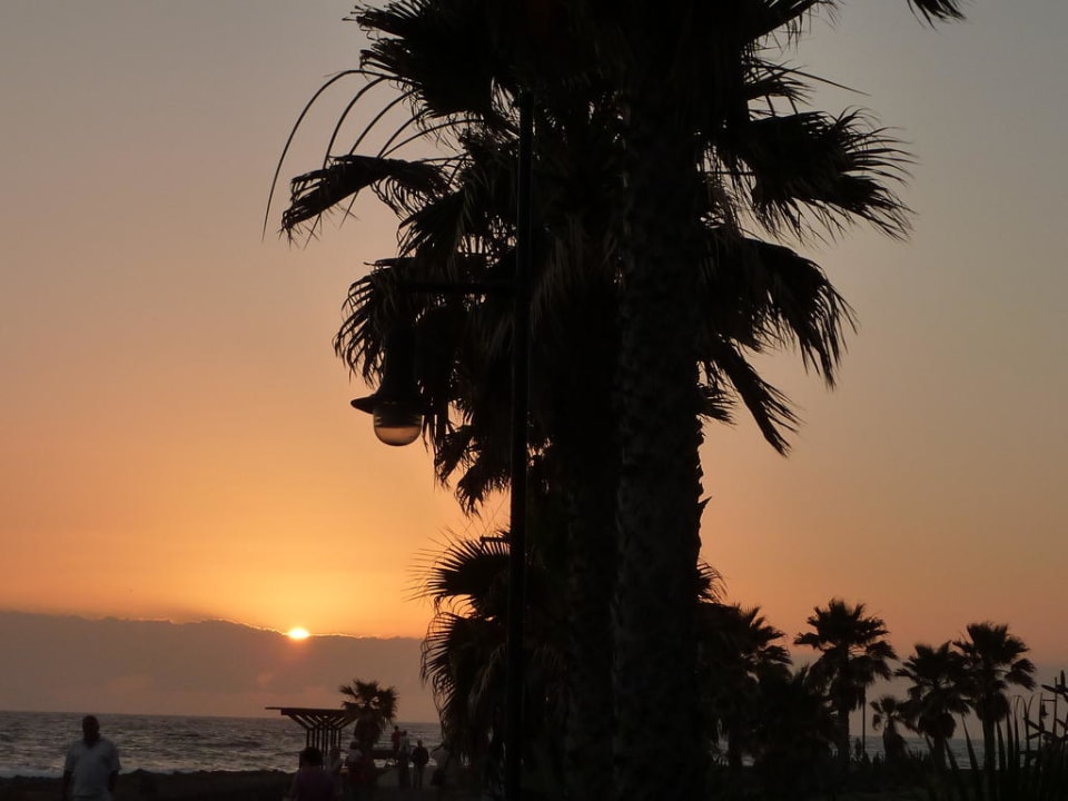 Sonnenuntergang Parque Santiago III Official