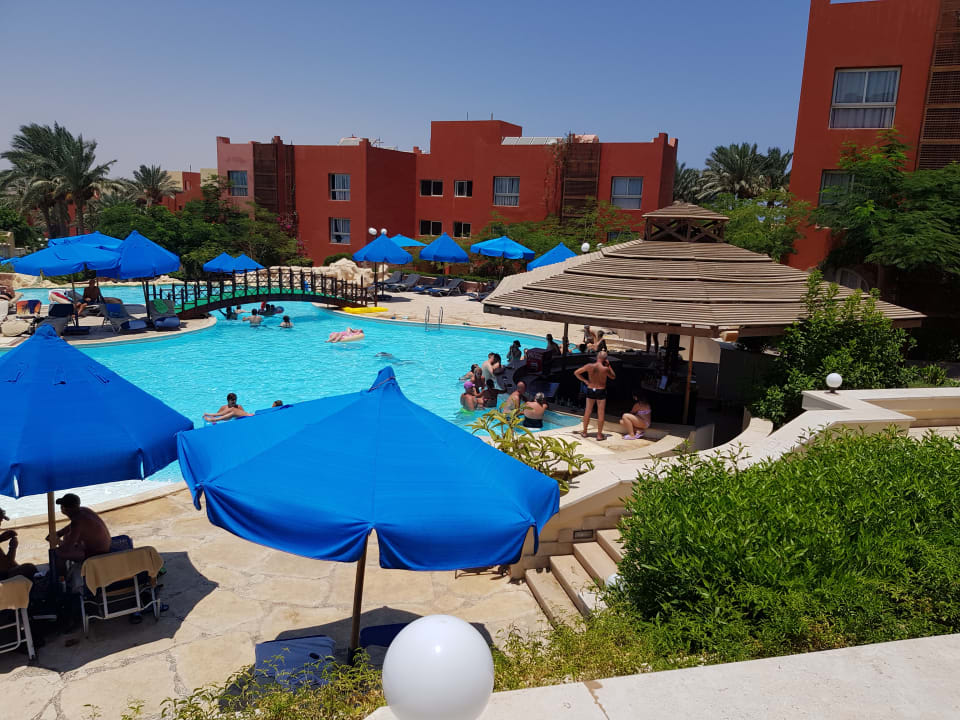 Pool SUNRISE Cardina Resort