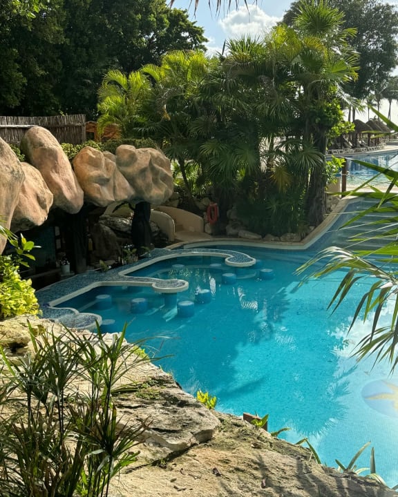 Pool Iberostar Waves Quetzal