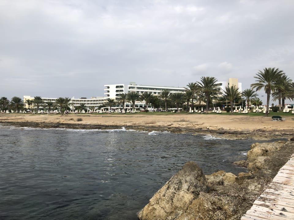 Außenansicht Constantinou Bros Athena Royal Beach Hotel