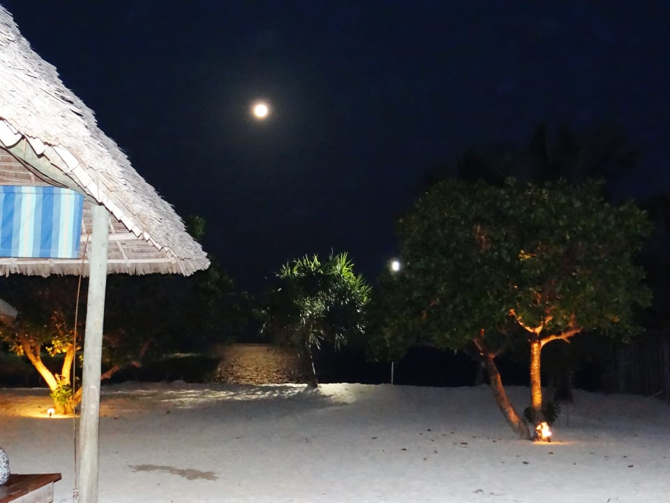 Strand Neptune Pwani Beach Resort & Spa