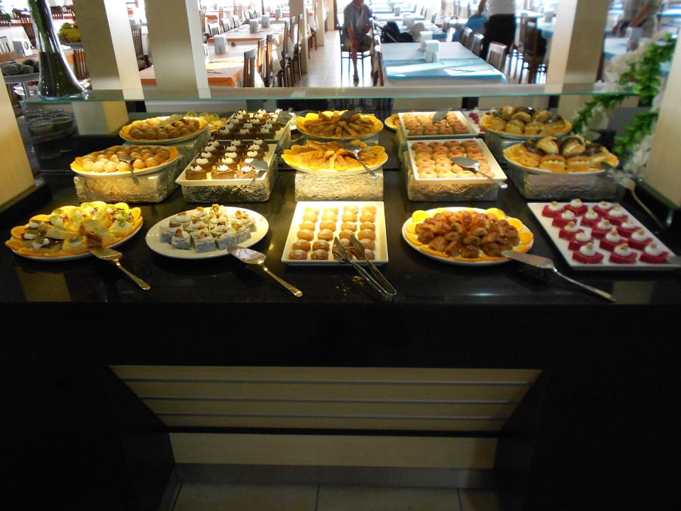 Top Büffet Hotel Sirma