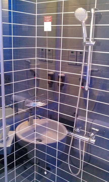 Dusche Hotel Holiday Inn Express Istanbul-Ora