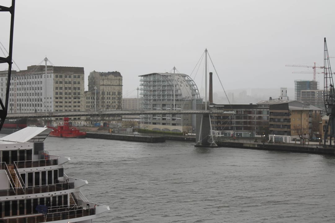 Vom Zimmer Richtung Royal Victoria Bridge ibis Hotel London Docklands - Excel