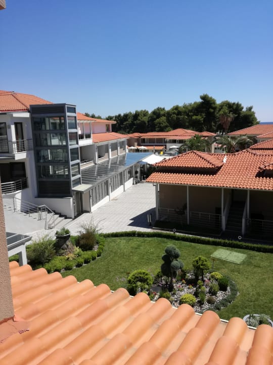 Gartenanlage Hotel Lagomandra Beach