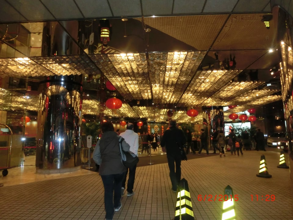 Eingang The Kowloon Hotel