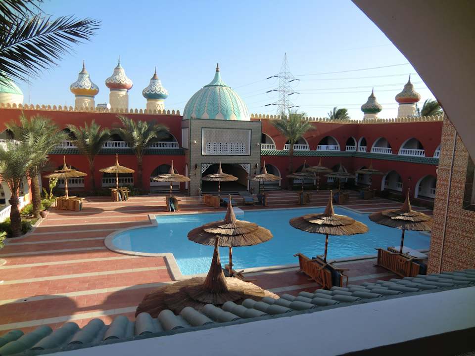 Vom Balkon Pickalbatros Alf Leila Wa Leila Resort - Neverland Hurghada