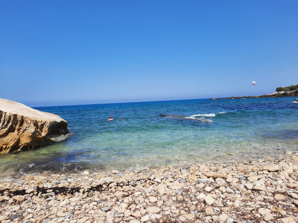 Strand Eri Beach & Village