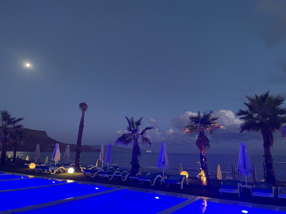 Pool Arina Beach Resort