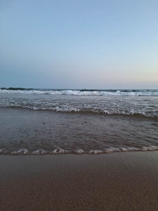 Strand Club Grand Side