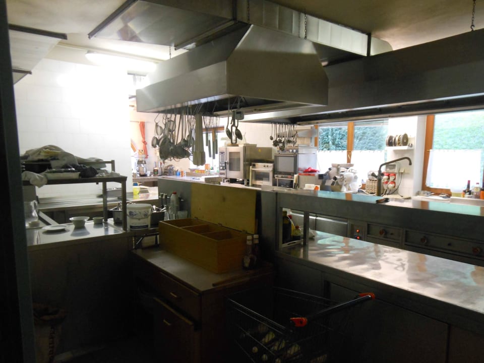 Blick in die Küche Hotel Edel.Weiss