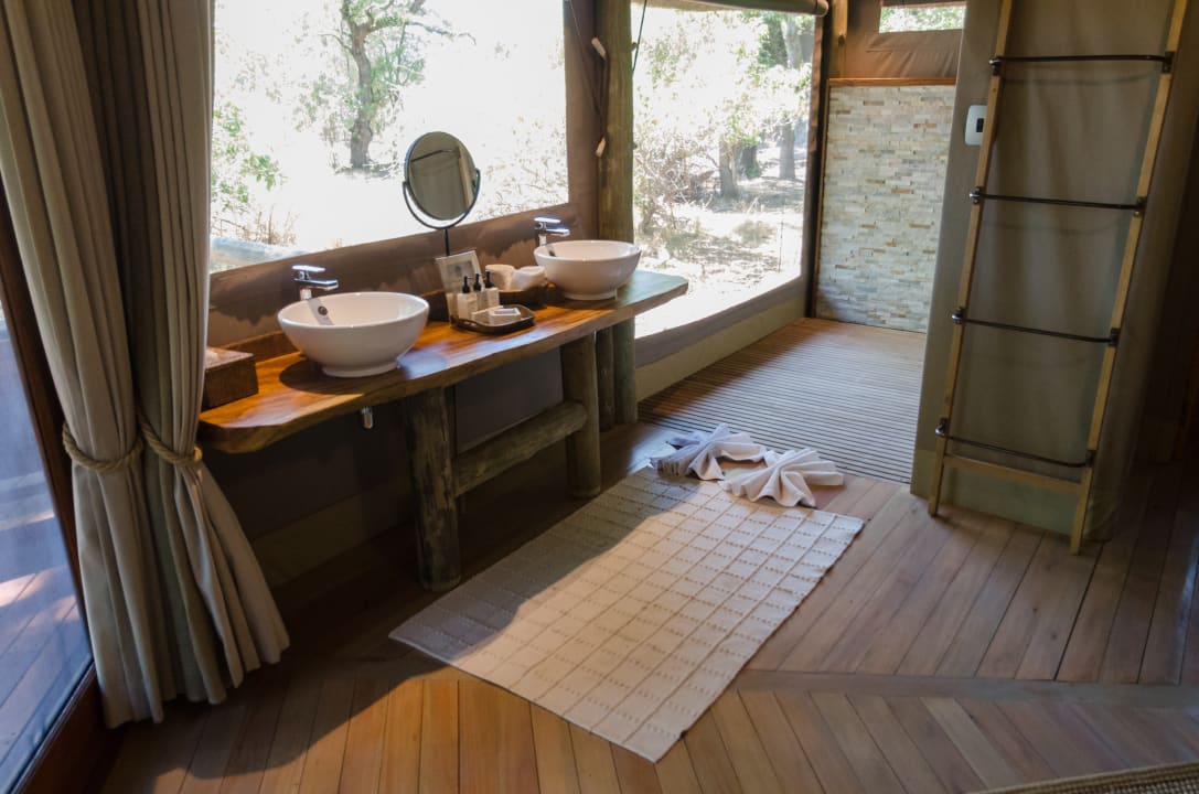 Zimmer Camp Moremi
