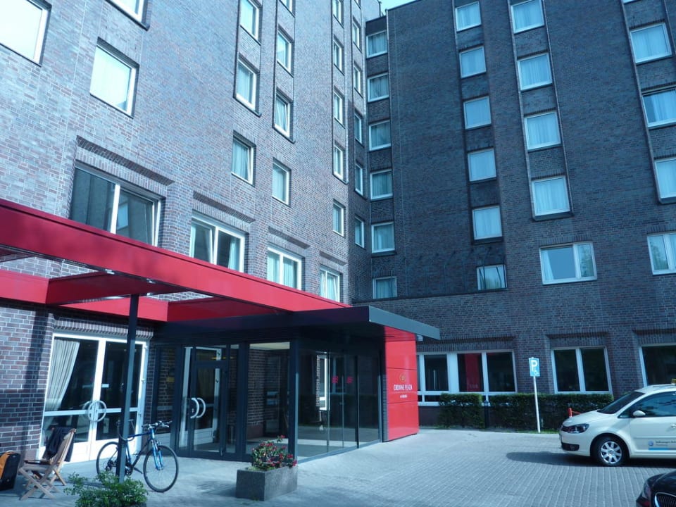 Eingang Crowne Plaza ® Hamburg - City Alster