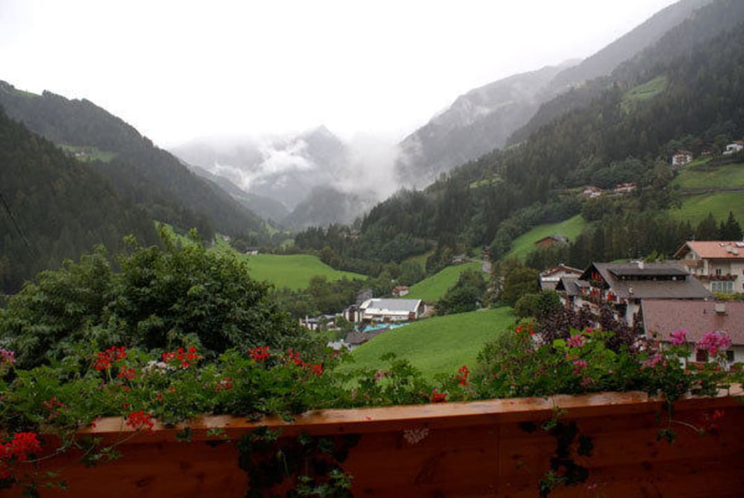 Fantastisches Ausblick vom Balkon Pension Alpenhof