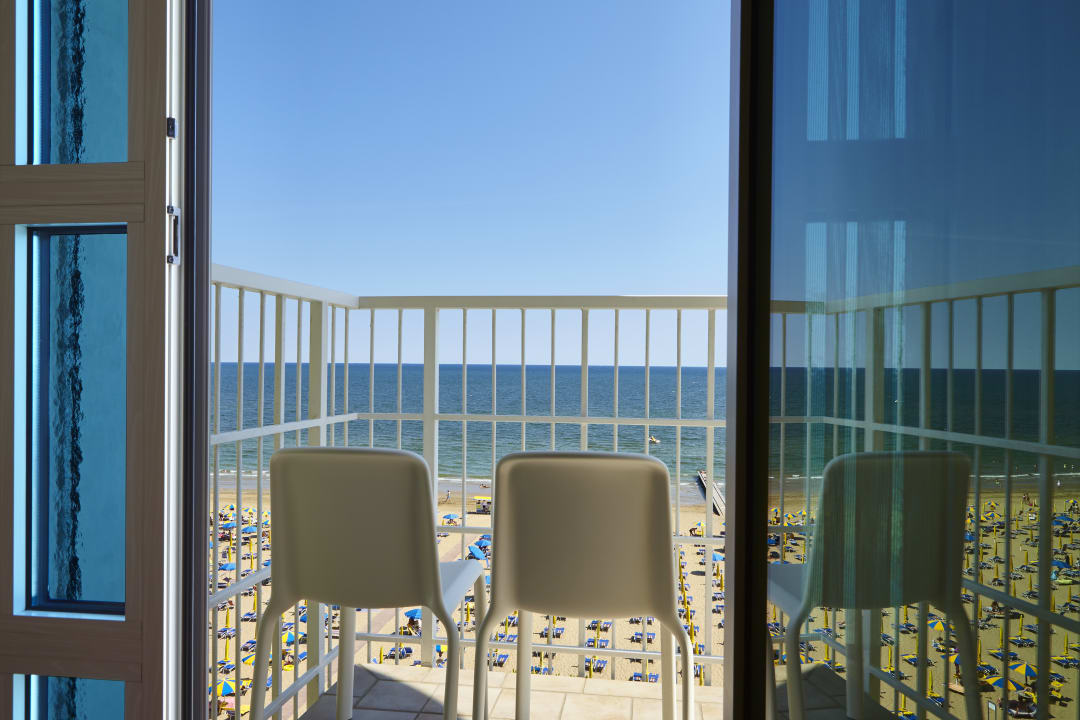 Ausblick TERMINI Beach Hotel & Suites