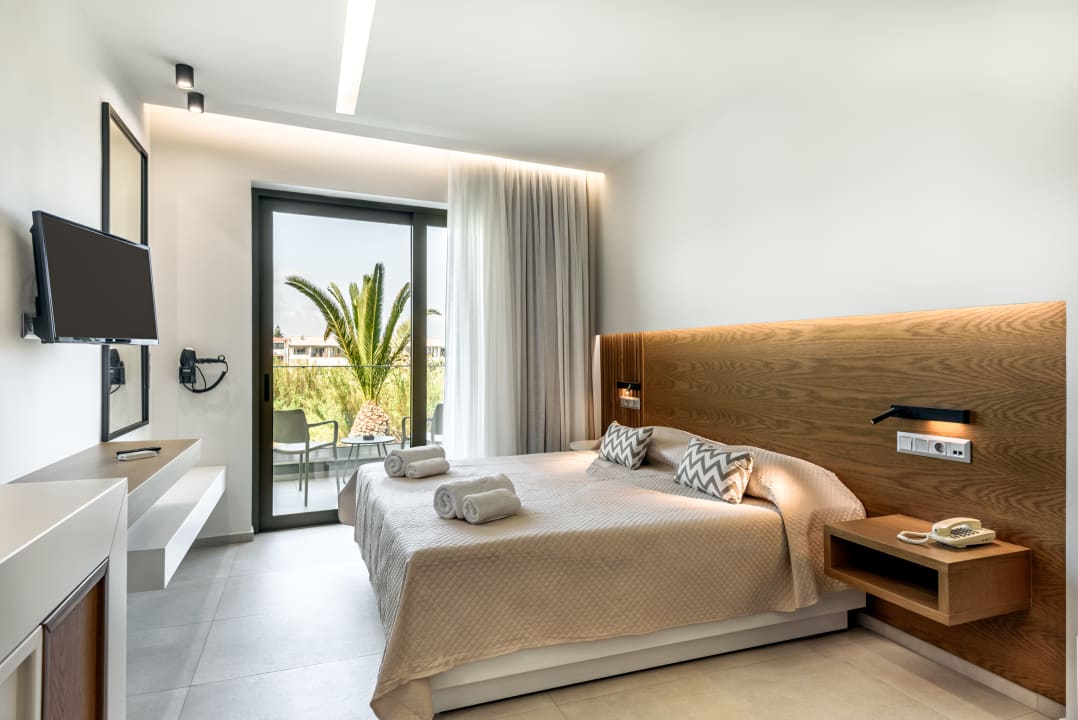 Zimmer Hotel Marinos Beach