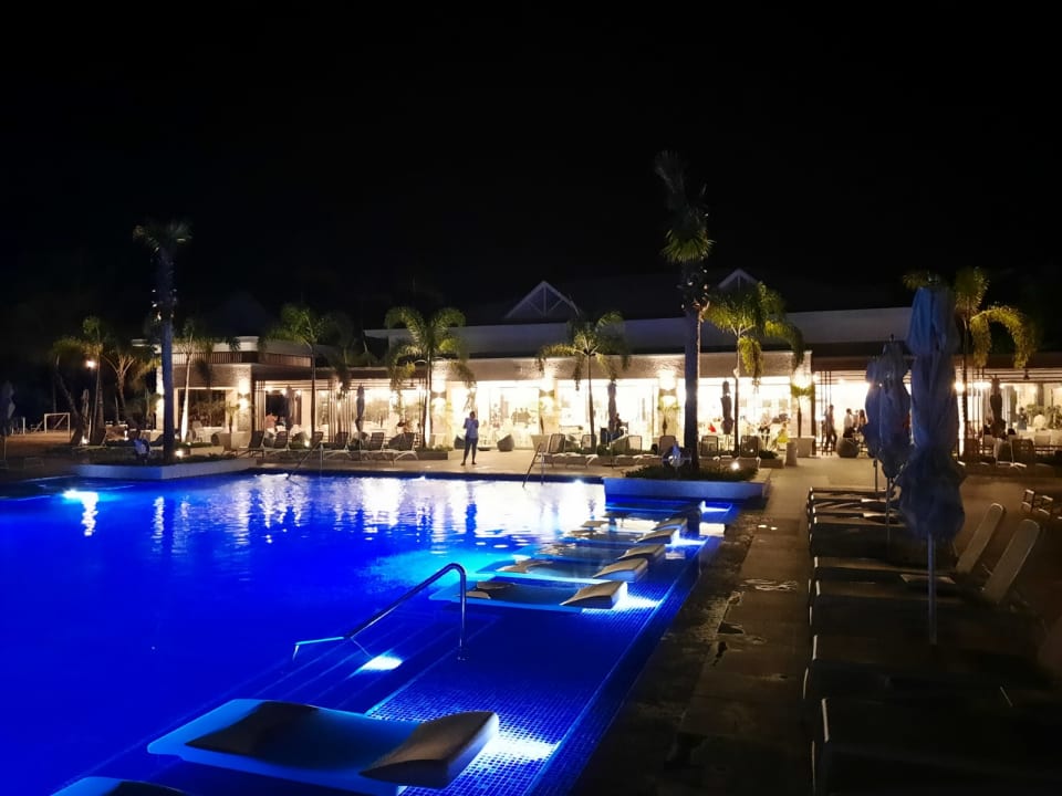 Pool Bahia Principe Grand El Portillo