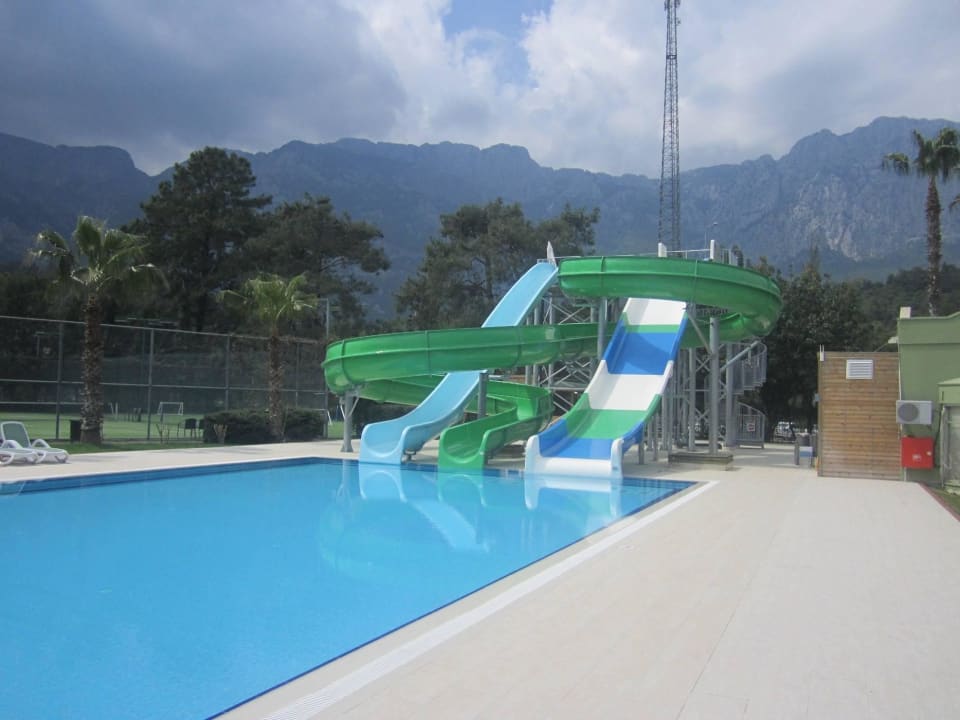 Rutschenpool getrennt vom Hauptpool Ma Biche Kemer by Werde Hotels