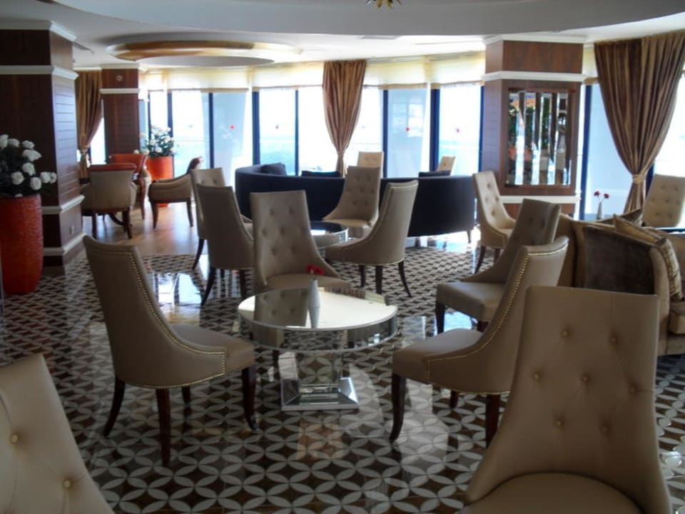 Lobbybar Granada Luxury Okurcalar