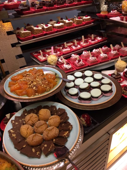 Gastro Limak Lara Deluxe Hotel & Resort