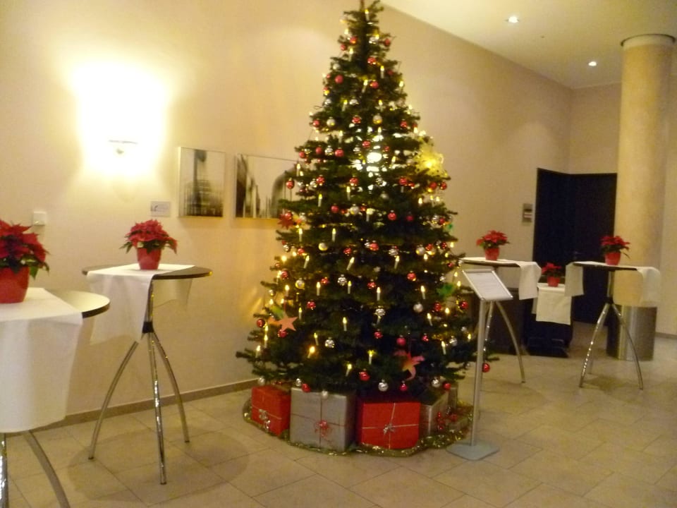 Weihnachtszeit im Intercity Essen IntercityHotel Essen