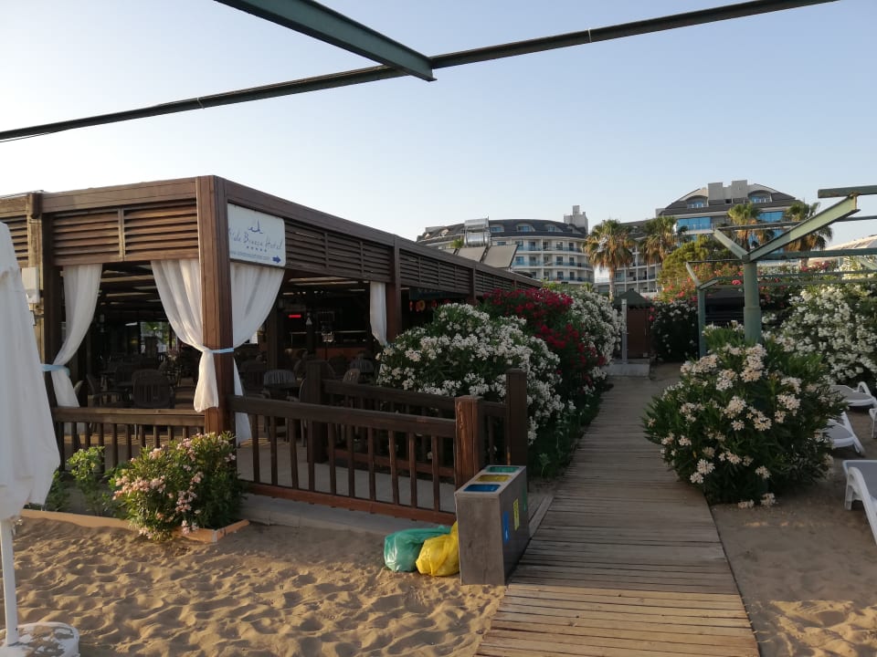 Strand Side Breeze Hotel