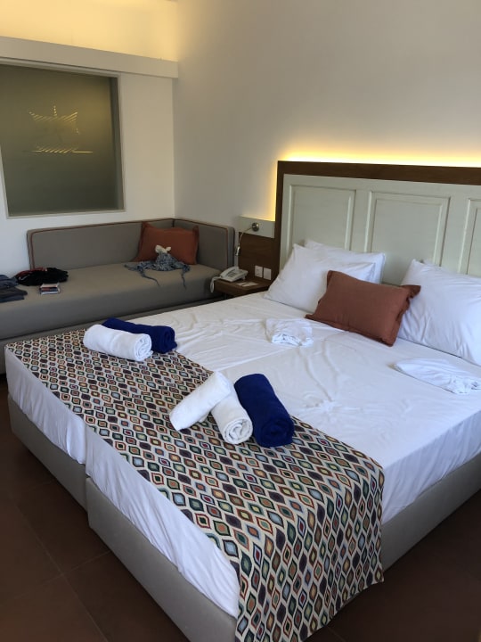 Zimmer Kalypso Hotel