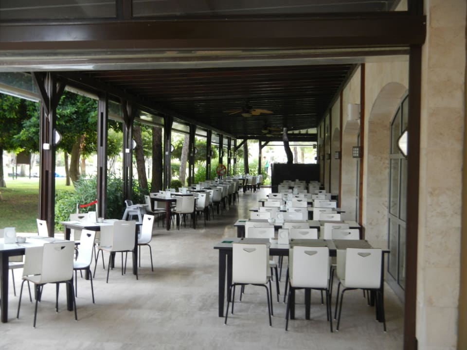 Главный ресторан открытая площадка Marvida Family Eco