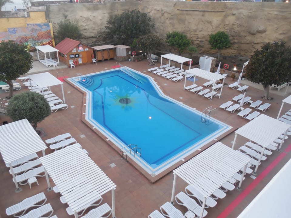 Pool Hotel Europalace