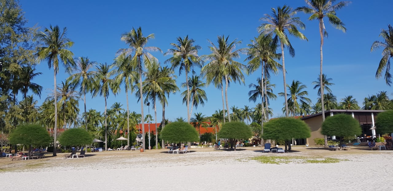 Strand Pelangi Beach Resort & Spa