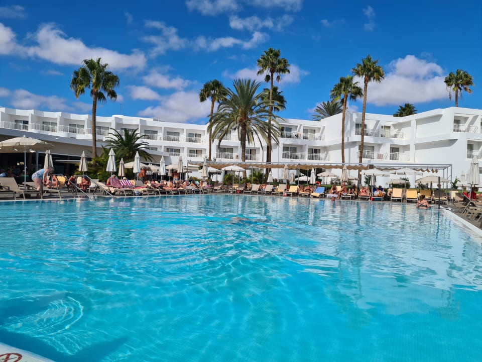 Pool Hotel Riu Paraiso Lanzarote