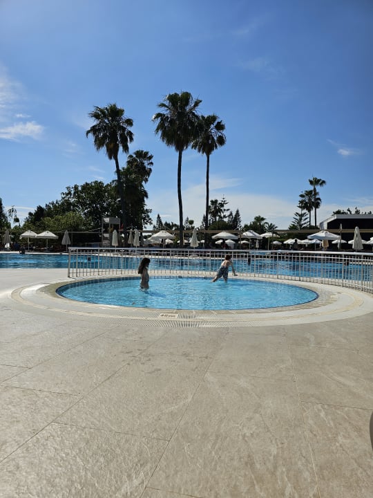 Pool Iz Flower Side Beach Hotel